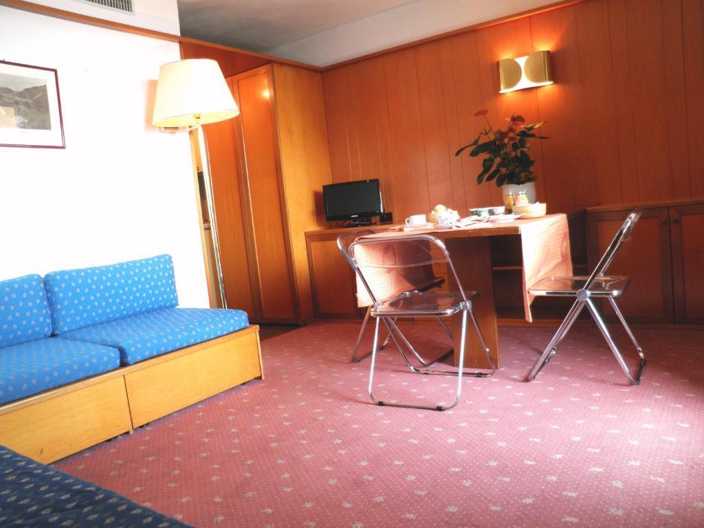 R.t.a. Des Alpes 2 3*