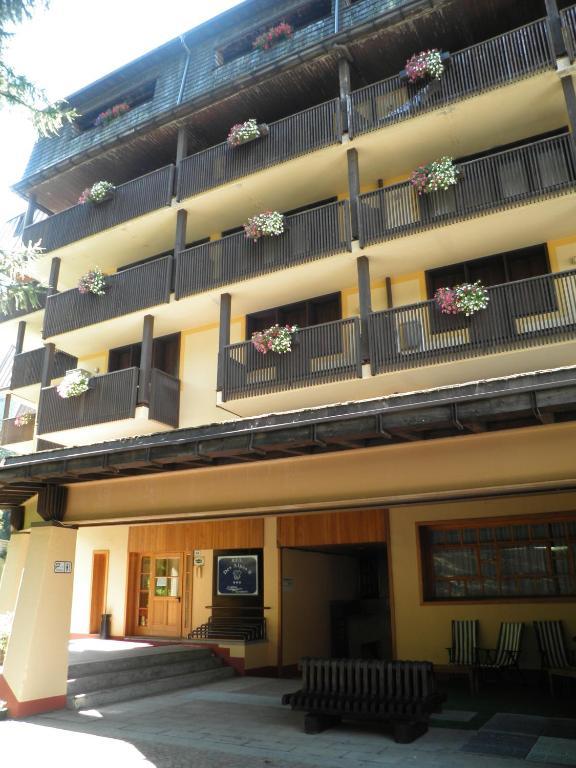 Aparthotel R.t.a. Des Alpes 2